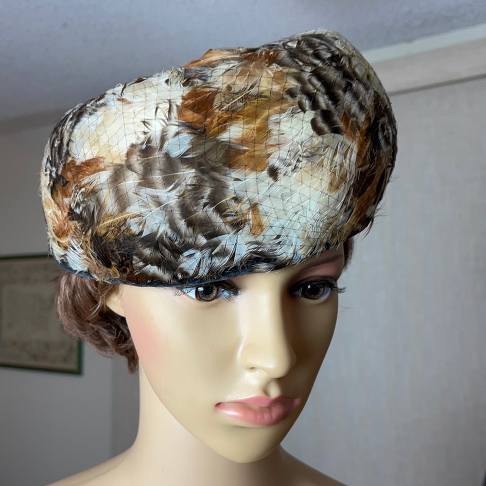 Vintage Elsa Schiaparelli feather pill box hat
